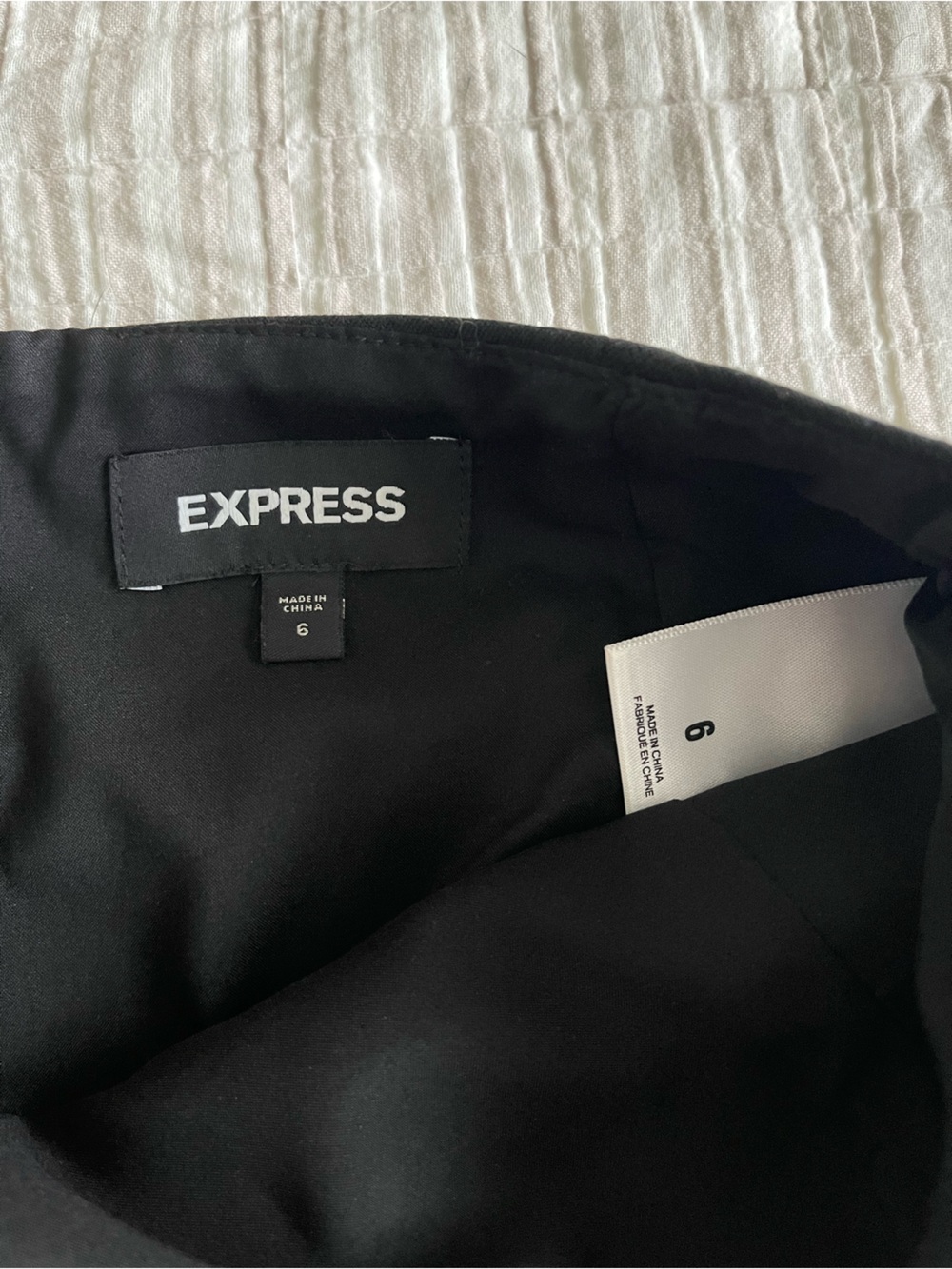 Express Black Skirt - Picture 2 of 3
